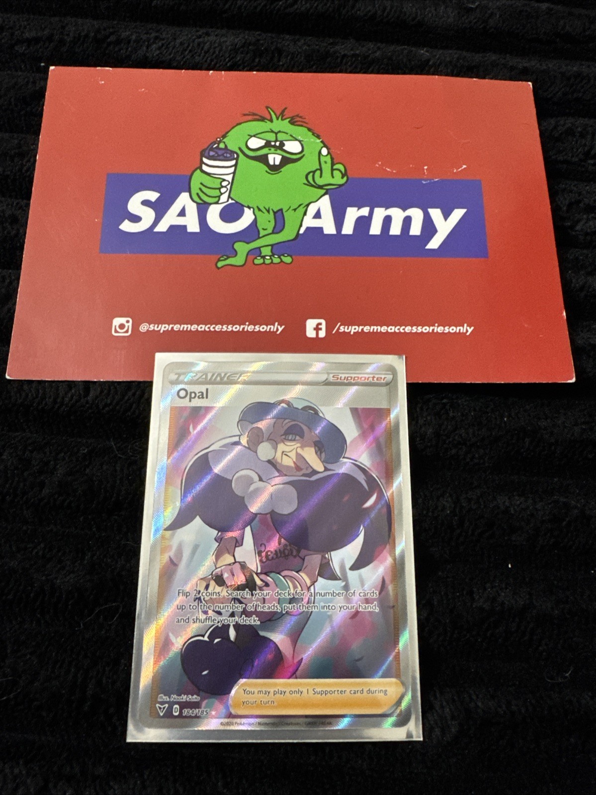 Pokémon TCG Opal Vivid Voltage Holo Full Art Card 184/185 Mint Condition