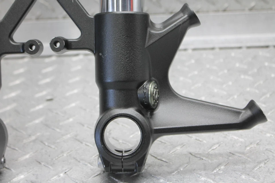 2011 KAWASAKI NINJA ZX6R ZX600R FRONT FORKS SHOCK SUSPENSION SET PAIR - Image 3 of 4