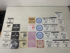 Mixed Lot of 30 Guitar Strings - La Bella Fender Augustine GHS D'Addario Gibson