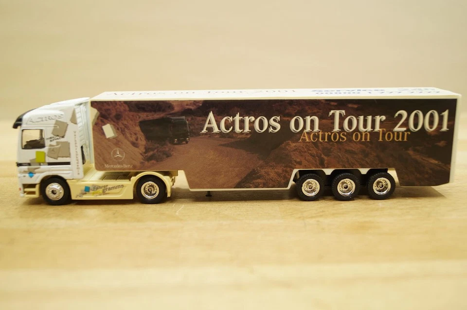 Modello Promozionale Mercedes Actros Sattel 1:87 "Actros On Tour 2001" Senza OVP - Immagine 3 di 4