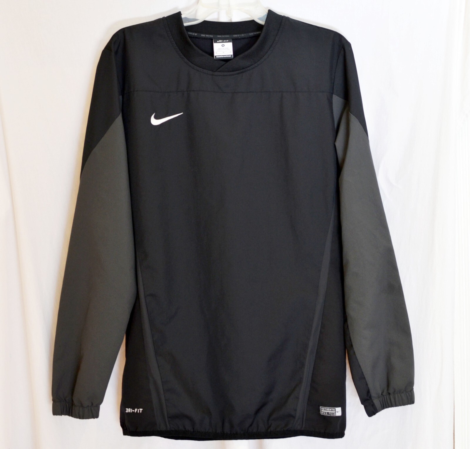 NIKE TEAM DRI-FIT size M Pullover Track Jacket Black Grey Windbreaker/Top Layer