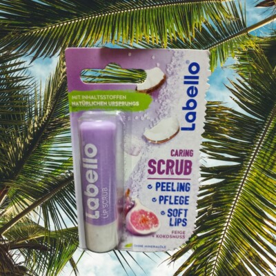 Labello Caring innovative Lippenpflege mit Scrub-Partikel  Feige&Kokosnuss 4,8 g
