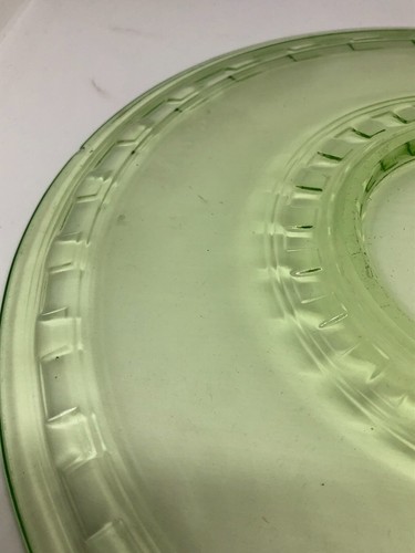 Uranium Green Art Deco Etched Faceted Plate - Picture 11 of 12