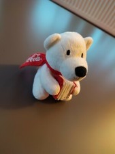 Coca Cola Pl&uuml;schb&auml;r, wei&szlig; mit Schal und Werbetr&auml;gerTop Zustand