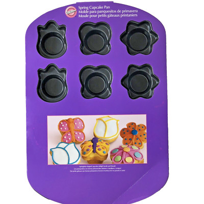 Wilton Easter Nonstick Spring Cupcake Pan 12 Cakes Flower Butterfly 2105-0592 