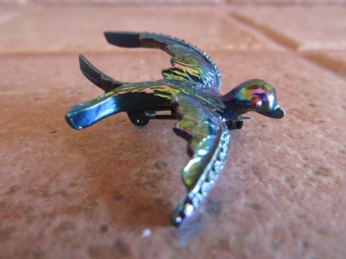 Iridescent Patina on Metal Flying Bird Pin with Red Eyes - Picture 3 of 6