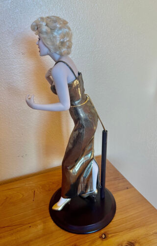 Franklin Mint Porcelain Marilyn Monroe Doll Singing Happy Birthday to JFK - Picture 2 of 6