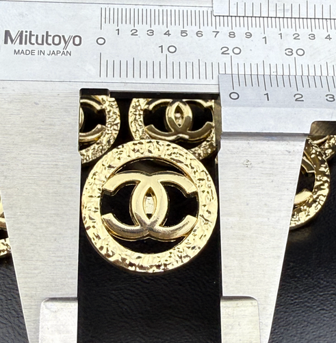 10 CHANEL BUTTONS CC LOGO ROUND GOLD METAL 20MM VINTAGE - Picture 8 of 8