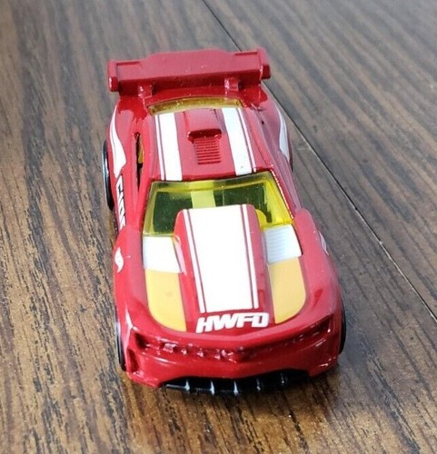 2020 Hot Wheels Rescue Series Red 2011 Chevy Camaro - Picture 2 of 5