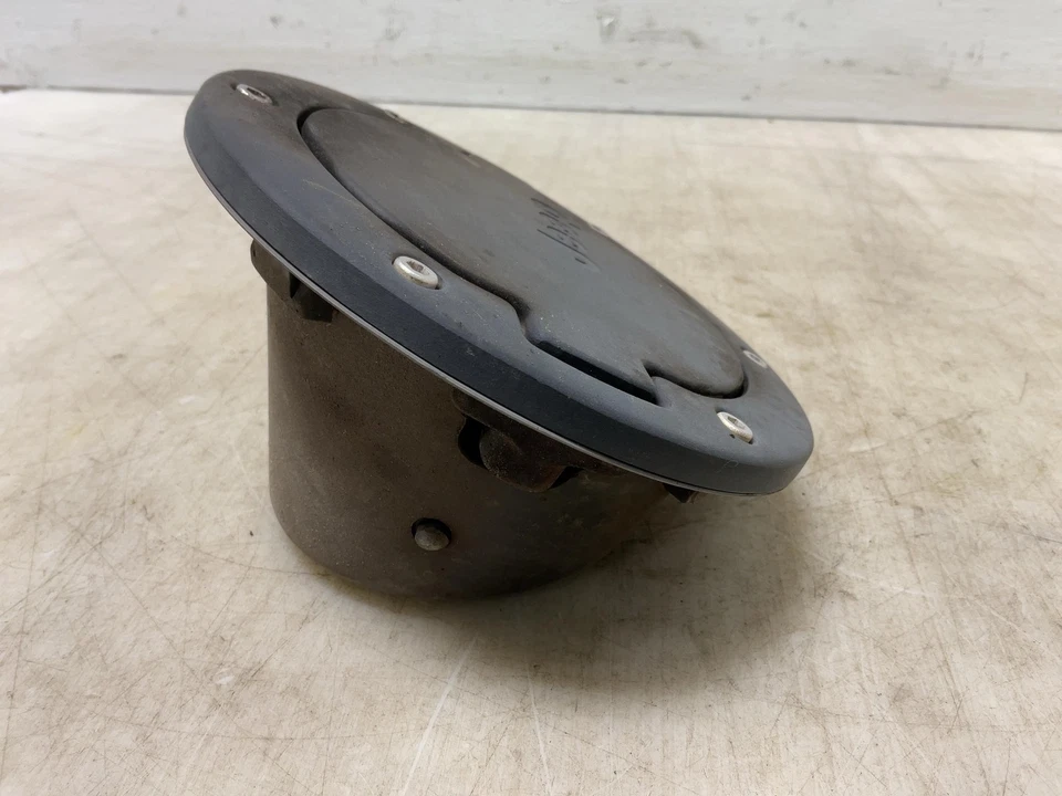 Jeep JK Wrangler puerta de llenado de combustible de gasolina negra 2011 2012 2013 2014 2015 2016 061451 Foto 4 de 4