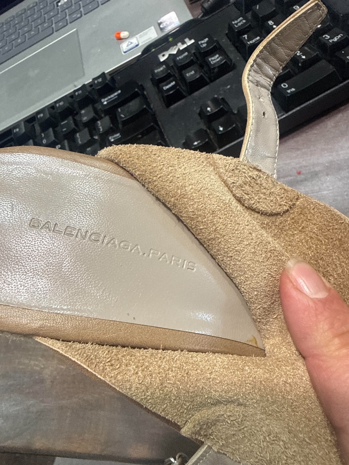 Balenciaga Paris Wedge in GLOVE LIKE soft beige leather thumbnail 5