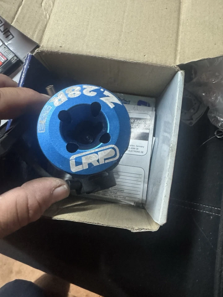 Motor Nitro Lrp Z28R Spec 3 como nuevo adecuado para buggies y camiones Nitro 1/8 Foto 2 de 3