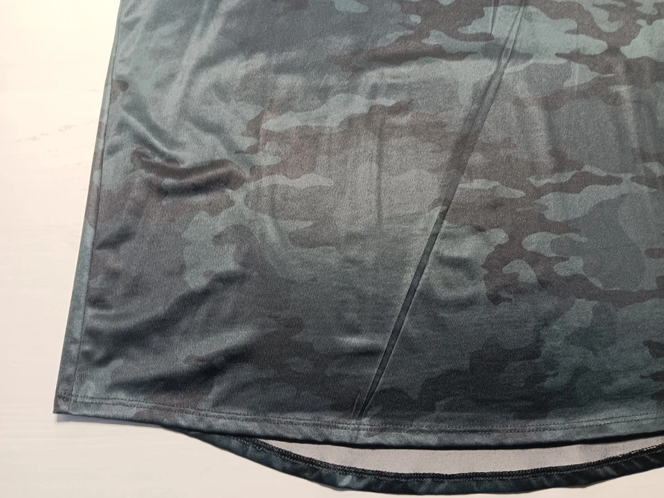 Athletic Works Women Top XXL 20 Camo Poly Blend Sleeveless Activewear Tank - Image 2 of 4