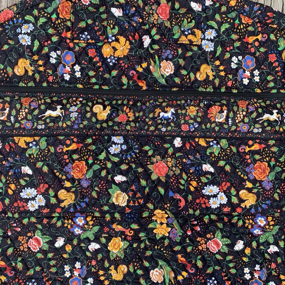 Vera Bradley Garment Bag Quilted Tavern on the Green Retired Unicorn Travel - Image 2 of 4