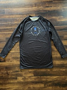 USED Men’s Midlife Rollers Long Sleeve Rashguard - Size XXL