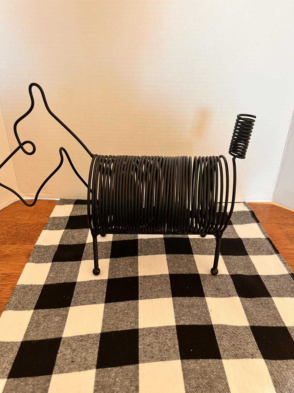 Vintage/ 1950s /Coil Wire/ Dog / Letter/ Record Holder /Mint