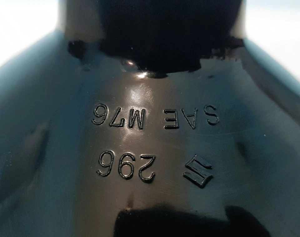 NOS SUZUKI GP100 GP125 SP370 SP400 TS100 TS125 TS185 TS250 HEADLAMP HOUSING CASE - Image 4 of 4