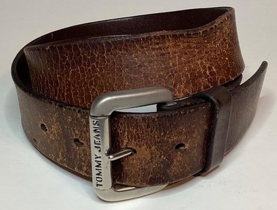 VTG TOMMY HILFIGER TOMMY JEANS 32/80 LEATHER BELT & METAL BUCKLE- DISTRESSED