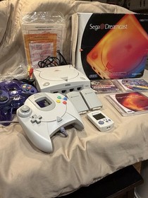 Vintage SEGA Dreamcast Console Bundle Controllers VMU Nyko Games Box Web Browser