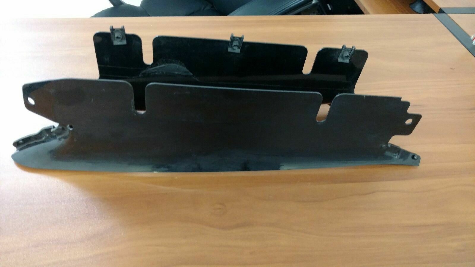 LAMBORGHINI GALLARDO LP560 RH SIDE OIL COOLER AIR INTAKE DUCT OEM 400317026A