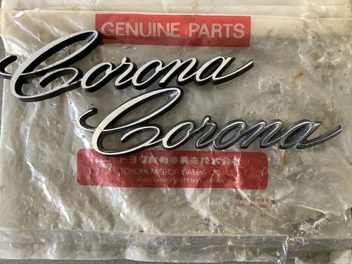 TOYOTA 1972-74 RT82 CORONA SEDAN-HARDTOP GENUINE CHROME SCRIPT GUARD ...