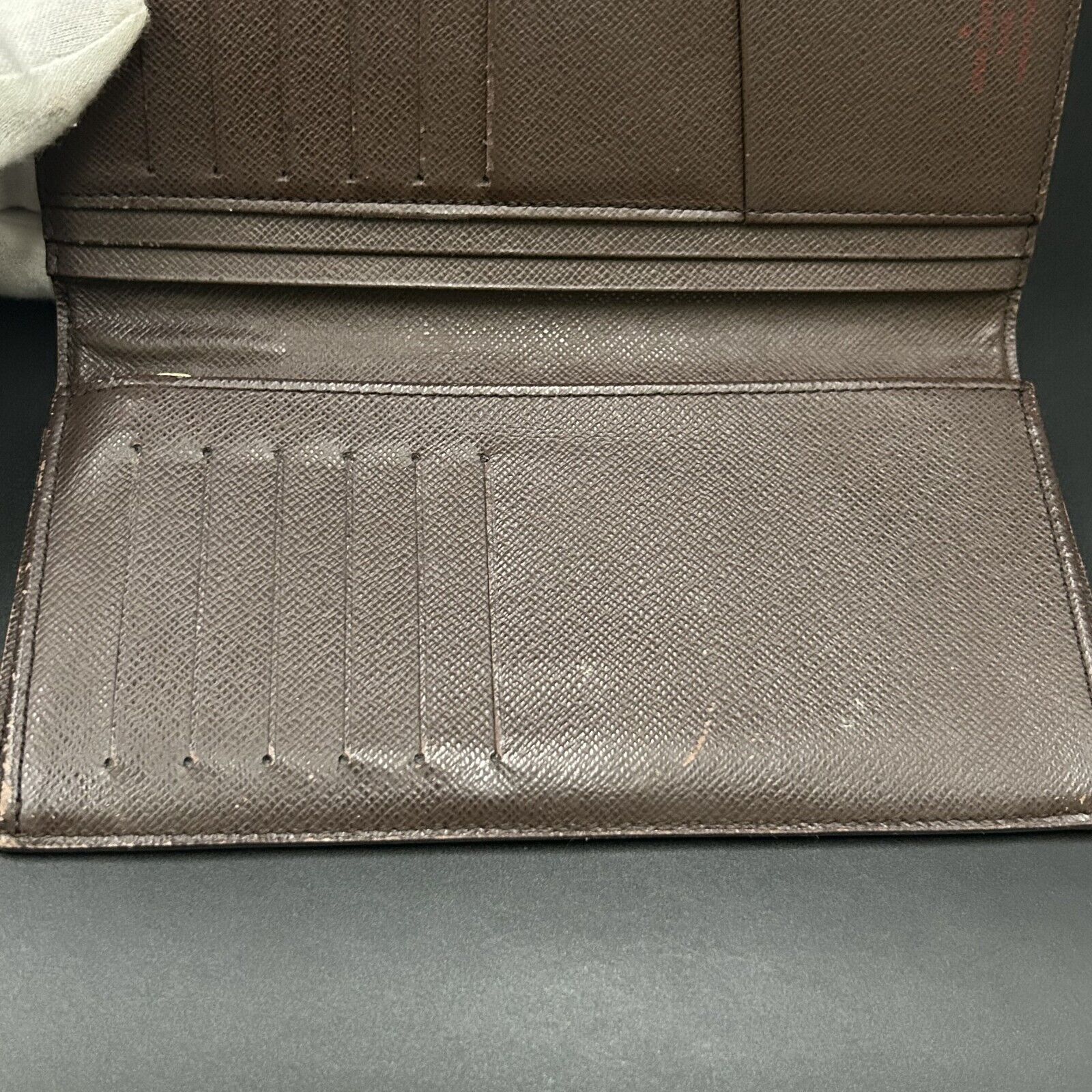 Picture 13 of 24