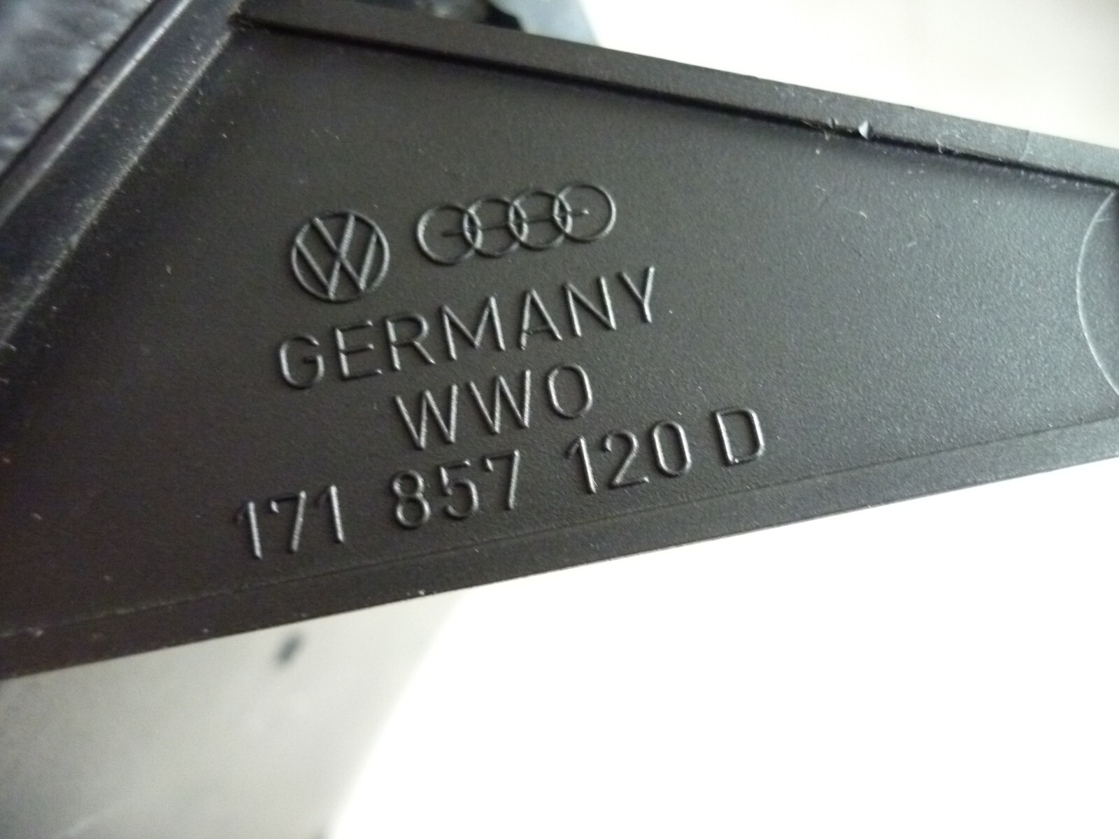 Handschuhfachdeckel schwarz VW Golf 1 Cabrio 2 X H4 Birnen  