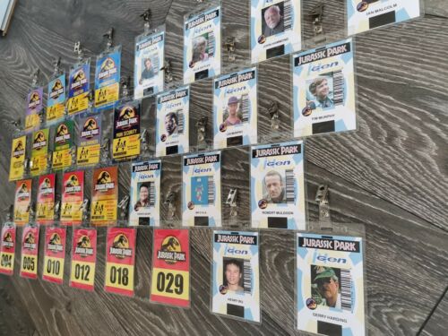 Jurassic Park - Clip-on InGen ID Photo Pass Badge Set Prop Collection Cosplay - Picture 3 of 53