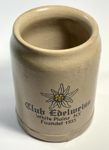 Club Edelweiss Vintage Ceramic German Beer Stein Mug White Plains New York 0.5L - Picture 2 of 7