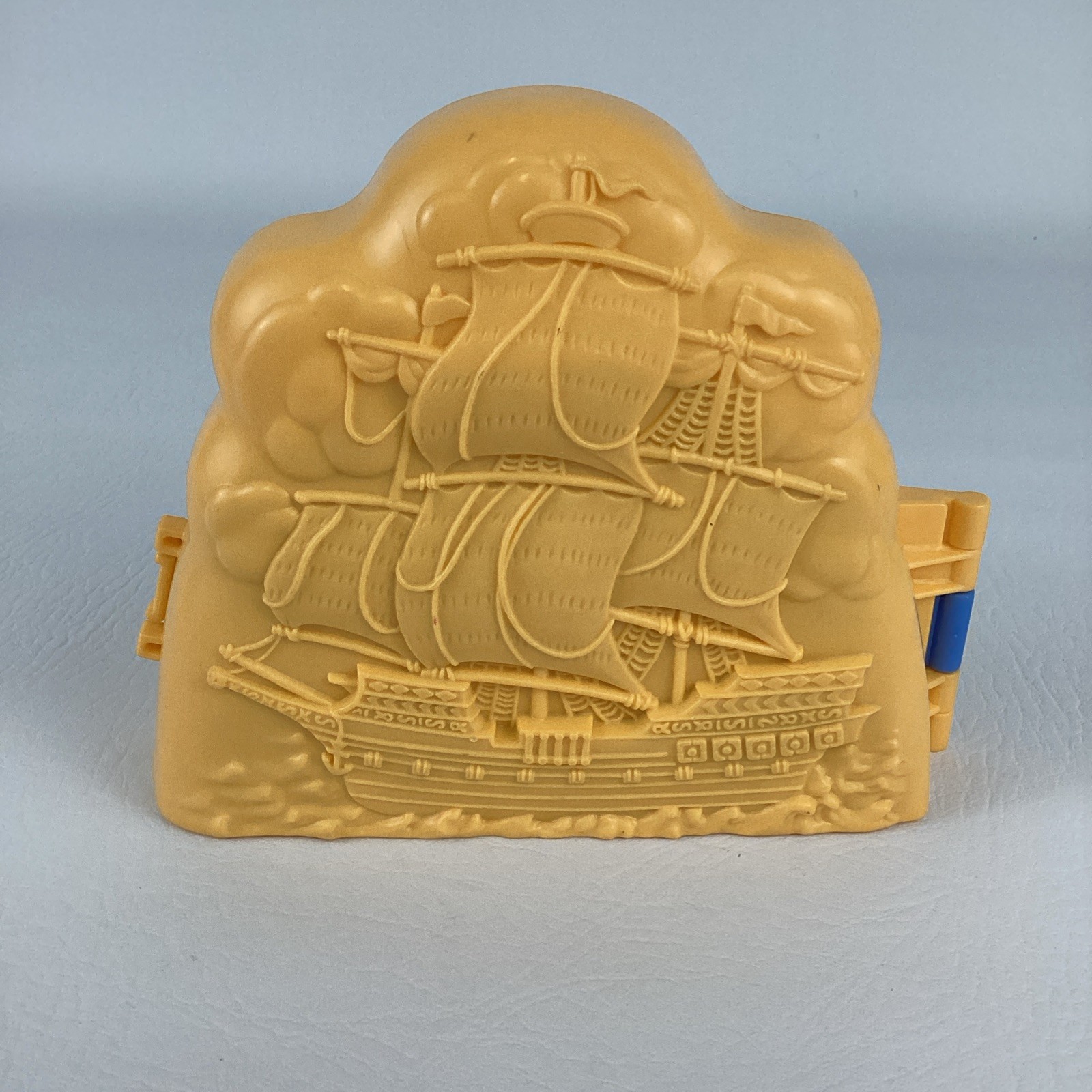 Disney Pocahontas Once Upon A Time Playset Percy Meeko Powhatan Vintage 1994 Toy