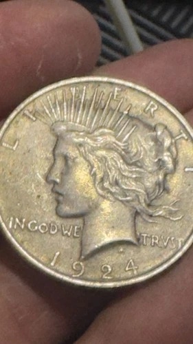 1924 Peace Dollar $1 Circulated US Silver Coin Business Strike Uncertified