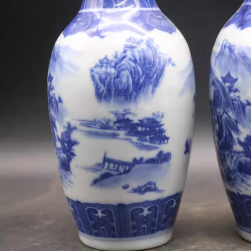 Пара китайских синих и белых фарфоровых расписанных вручную космических ваз из Цин - Изображение 4 из 4