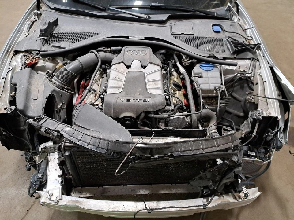 Lámpara trasera izquierda lado conductor 2012 A6 Audi Sku#4123581 Foto 2 de 4