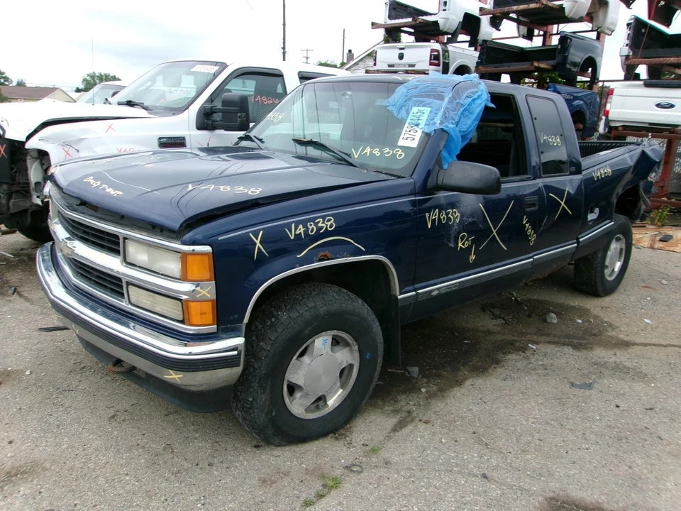 Conjunto de filtro de aire usado se adapta a: camioneta Chevrolet 1500 1998 5,7 grado A Foto 2 de 4