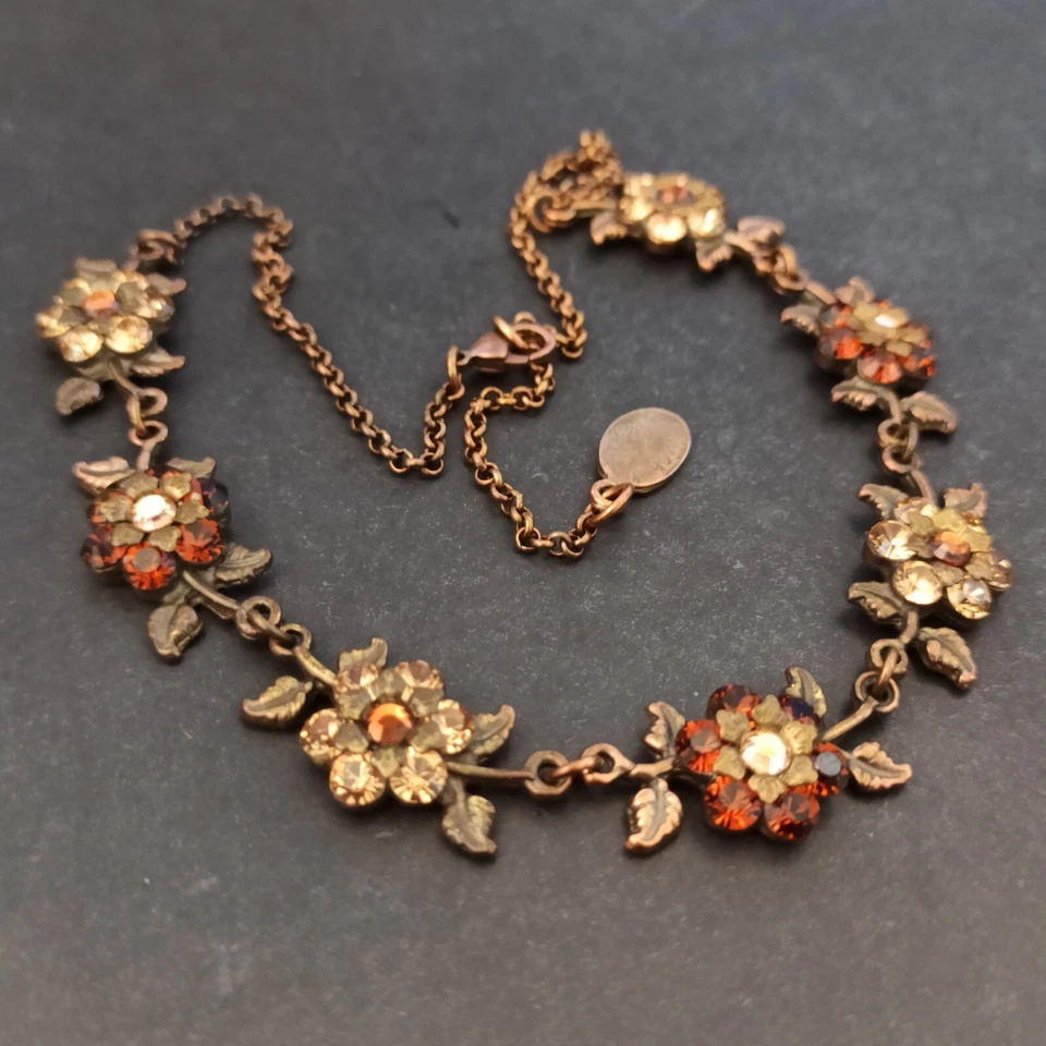 Collar Michal Negrin Tonos de Flores Marrones Hojas Chocker Cristales Romántico Foto 2 de 4