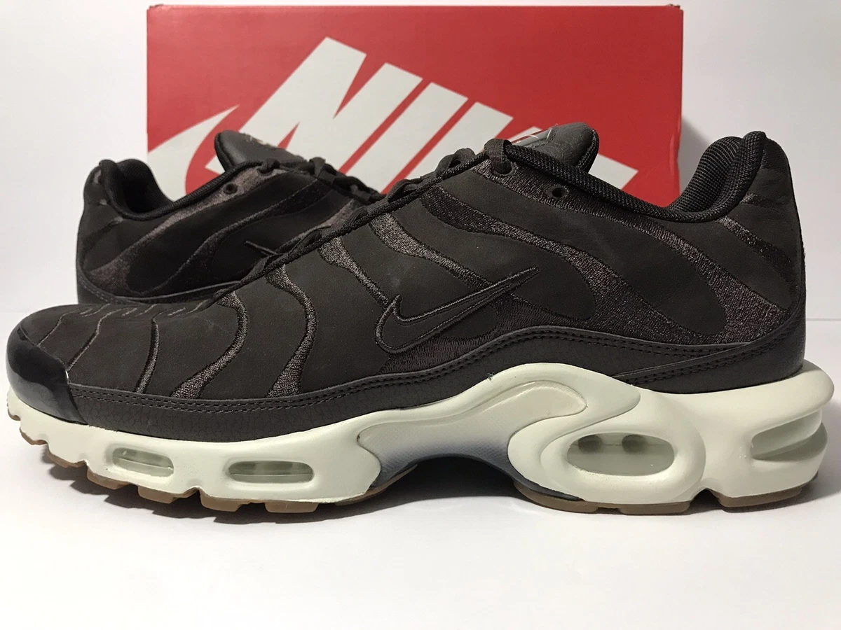 Velvet air max plus cheap