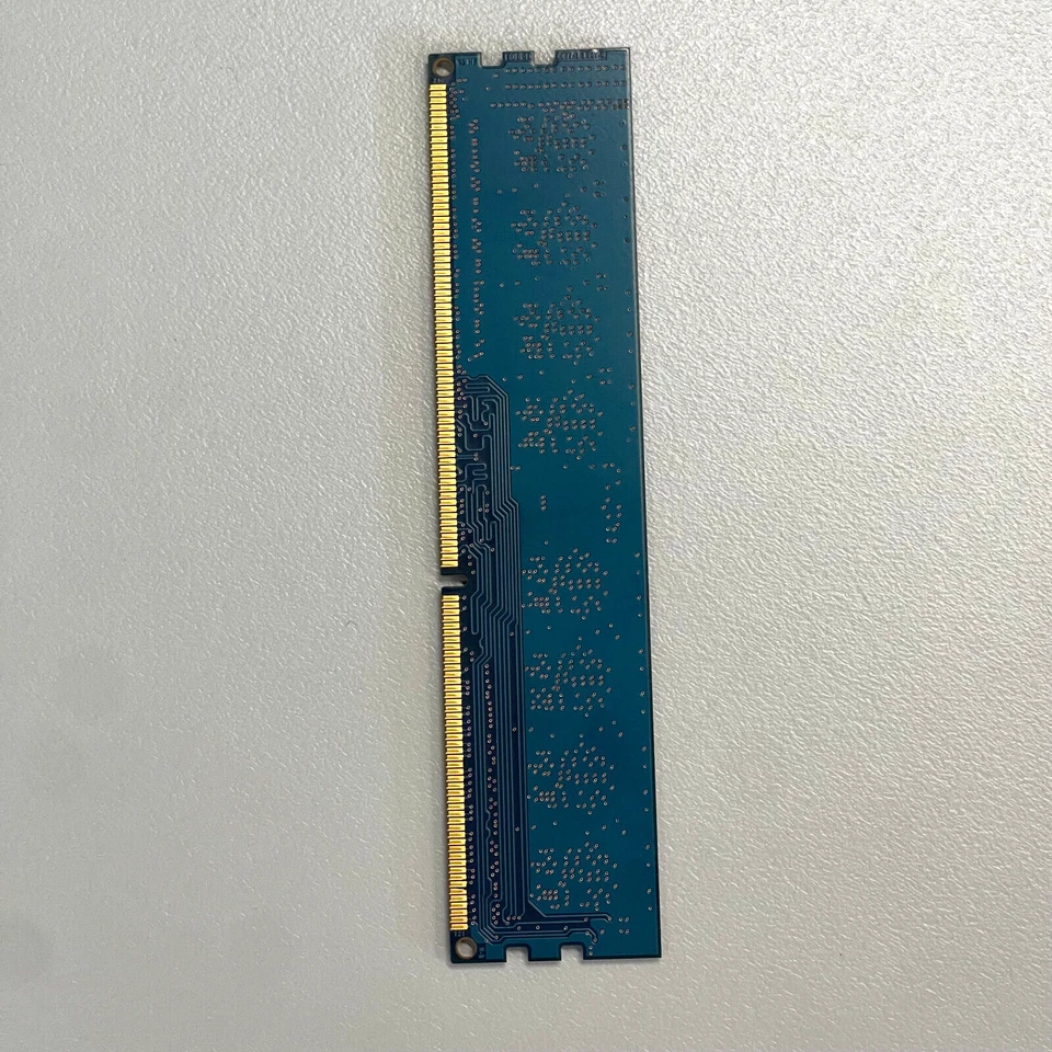 Hynix 4GB DDR3 RAM PC3L-12800U 1600Mhz non-ECC Unbuffered DIMM HMT451U6DFR8A-PB - Image 4 of 4