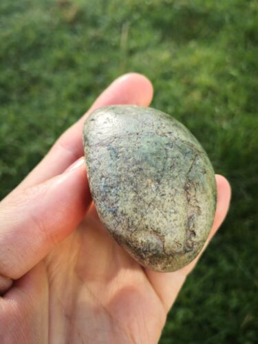 New Zealand Greenstone serpentine Pounamu natural cobble stone carving palmstone - Picture 2 of 7