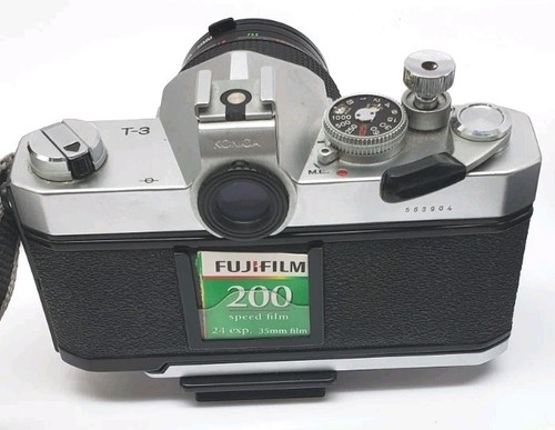 Konica Autoreflex T3 Silver w/ 55mm f/3.5 & 28mm f/3.5 - Tamron Zoom 38-100 EUC - Picture 3 of 10
