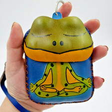 Yoga FROG Zip Pouch Coin Purse Keychain Handmade Leather Animal Gift Card Holder