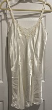 Beautiful Lace Detail VTG California Dynasty Short Night Gown Pearl Color Size L
