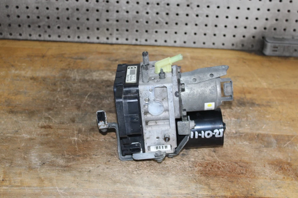 2006 TOYOTA PRIUS HYBRID ABS BRAKE PUMP SYSTEM HYDRAULIC ANTI LOCK OEM — 第 2/4 张图片