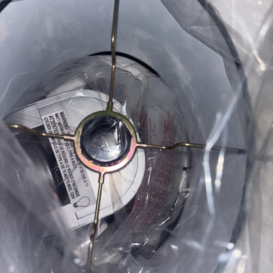 COLLECTABLE HARLEY DAVIDSON HERITAGE SOFTAIL TABLE LAMP w/SOUNDS 2004 Brand New - Image 2 of 2