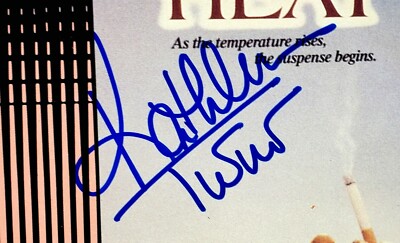 KATHLEEN TURNER Signed Autographed 