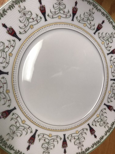 BERNARDAUD Grenadiers France ~ HAPPY HOLIDAYS~ 8.5” Salad Bread Plate - Picture 8 of 10