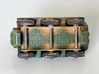 DINKY TOYS MECCANO N° 676 - ARMOURED PERSONNEL CARRIER à restaurer