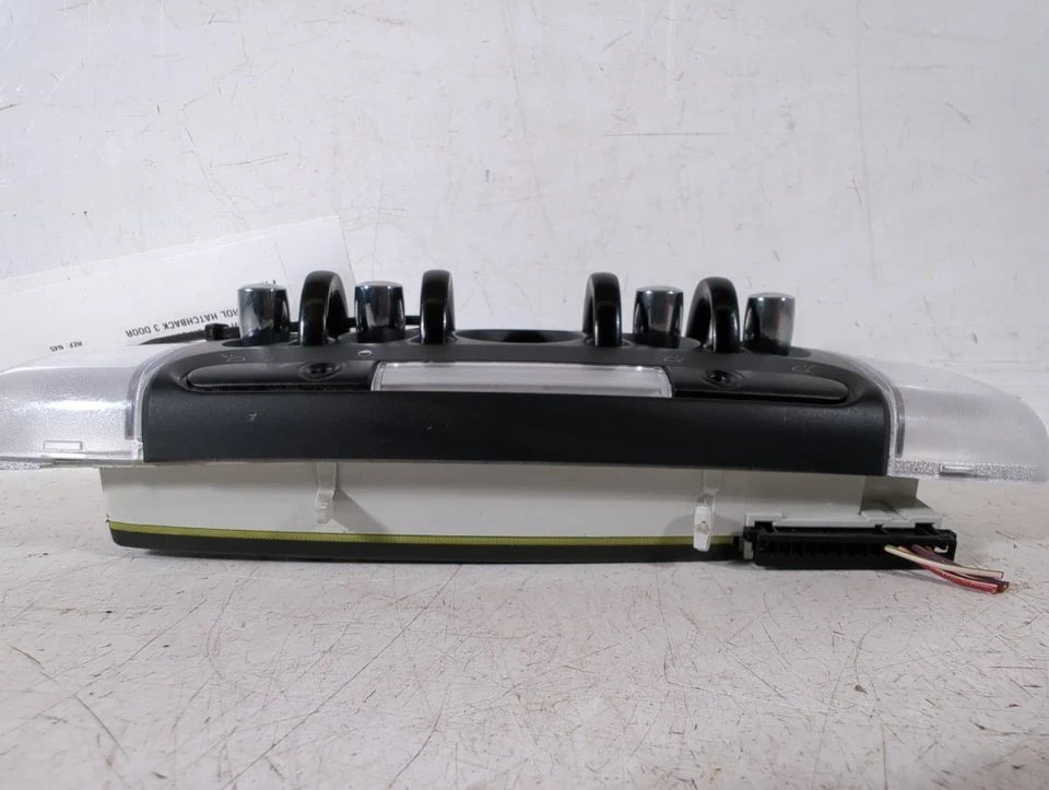 Mini Hatch Cooper Seven Hatchback 3 Door 2013-2019 Interior Light N45 - Image 3 of 4