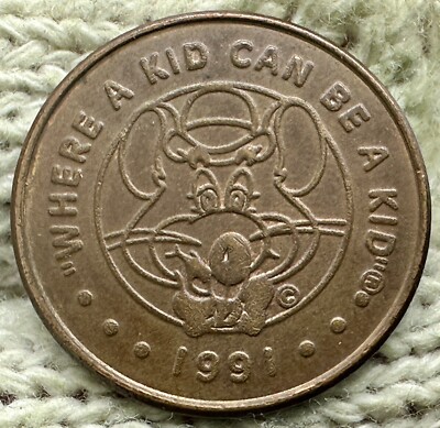 1991 CHUCK E CHEESE TOKEN COPPER 