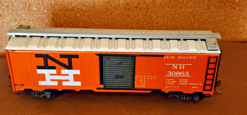 New Haven RR 40' Metal Boxcar 30863 Kadee Sprung Trucks Varney Owner Built HO - Image 3 of 4