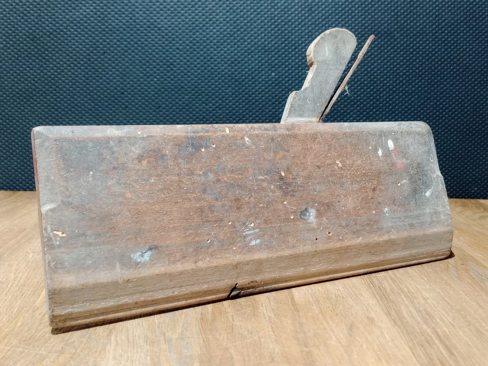 Antique 'Buck' Wooden Carpenter Plane - Image 4 of 4